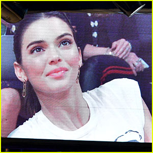 Kendall Jenner Sits Courtside at Lakers-Rockets Basketball Game!