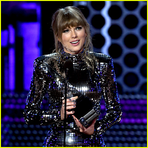 Taylor Swift Sets AMAs Record for Most Wins By a Female Artist!