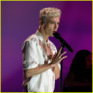 Troye Sivan Sings 'Revelation' From 'Boy Erased' on 'The Ellen DeGeneres Show' - Watch Now!