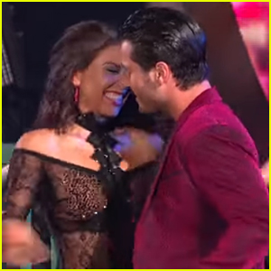 Val Chmerkovskiy & Jenna Johnson Share Cute Moment in 'DWTS' New York Night Opening Number - Watch!