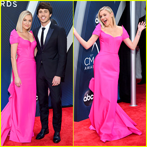 Kelsea Ballerini Wows in Bright Pink Gown at CMA Awards 2018