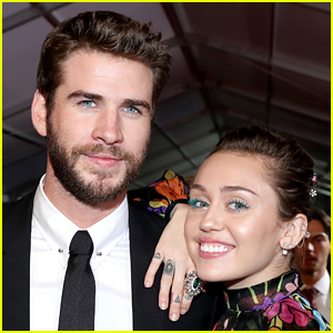 Miley Cyrus Celebrates Her 26th Birthday with Liam Hemsworth!