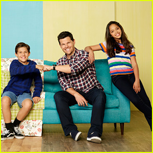 Disney Channel Show 'Sydney To The Max' To Premiere in January!