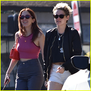 Kristen Stewart & Rumored GF Sara Dinkin Grab Lunch Together!