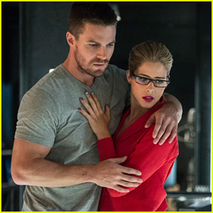Olicity Are 'In A Good Place' Now After 'Elseworlds' Body Swap