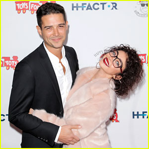 Sarah Hyland & Boyfriend Wells Adams Look Smitten at Toys for Tots Party!