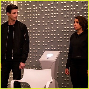 'The Flash's 100th Episode Is Tonight & Director Tom Cavanagh Is Talking All About Barry & Nora's Father/Daughter Scene