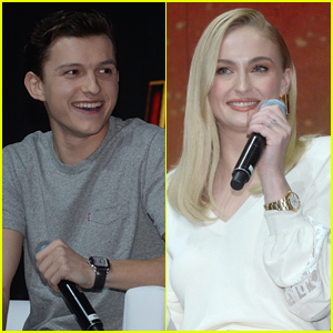 Tom Holland & Sophie Turner Hit the Stage at Comic-Con in Sao Paulo!