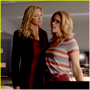 Laurel Turns To Felicity For Help on 'Arrow' Tonight