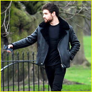 Liam Payne Heads Out on a Walk With His Dad in London