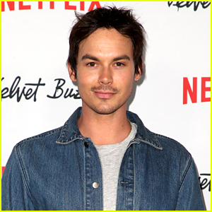 Tyler Blackburn Opens Up About Alex & Michael's Relationship on 'Roswell, New Mexico'