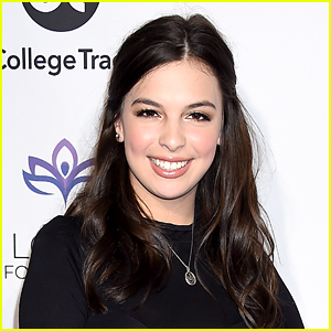 Isabella Gomez Opens Up About The Responsibility of Playing a Latinx Queer Character on 'One Day at a Time'