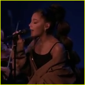 Ariana Grande Sings 'Needy' at iHeartRadio Music Awards 2019!