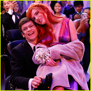 Bella Thorne Guest Stars on 'Speechless' This Week & We Have Exclusive Pics!