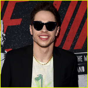 Pete Davidson Attends Premiere of 'The Dirt' in Hollywood