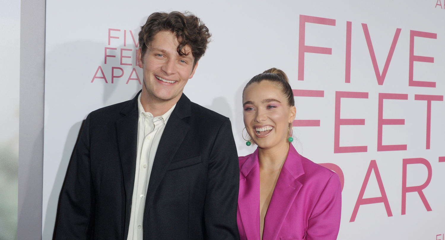 Haley Lu Richardson Premieres ‘Five Feet Apart’ with Support from Brett Dier!