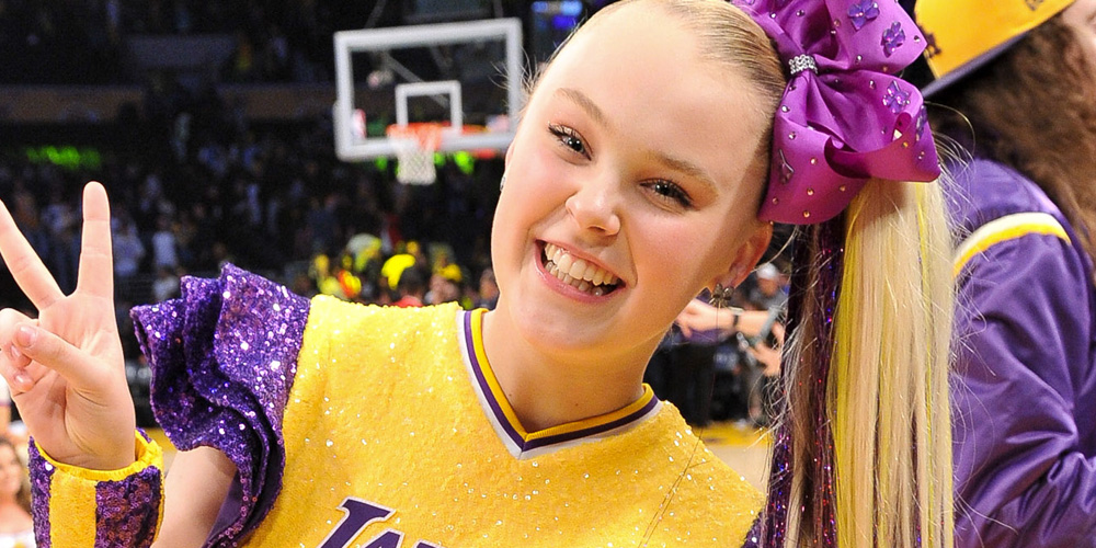 Jojo Siwa Rocks Glittery Purple Clip Ins For Her First Lakers Game Jojo Siwa Just Jared Jr