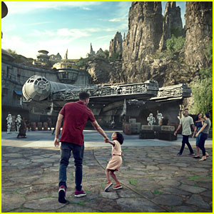 Disney Parks' Star Wars: Galaxy's Edge Gets Official Opening Date!