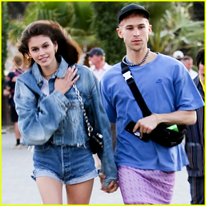 Kaia Gerber Hangs Out with Tommy Dorfman at Coachella!