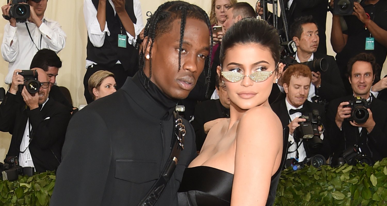 Kylie Jenner Gets a Billboard For Travis Scott’s Birthday! Kylie