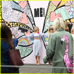 Taylor Swift Unveils New 'Me!' Mural Clue in Nashville!