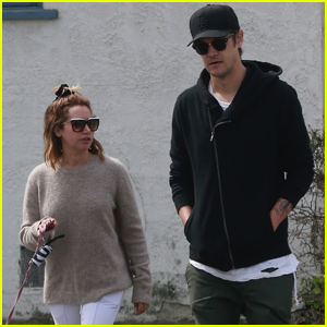 Ashley Tisdale & Hubby Christopher French Couple Up For Breakfast Date