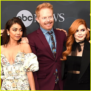 Sarah Hyland & Ariel Winter Join 'Modern Family' Cast at ABC Disney Upfronts!