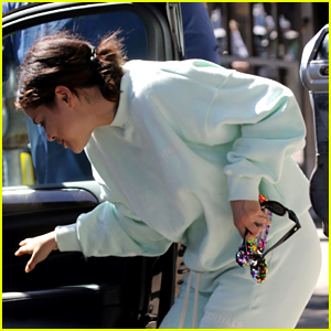 Selena Gomez Has a Cool Mickey Ears Phone Case!