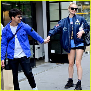 Sophie Turner Entertains Joe Jonas While Out in the Big Apple!