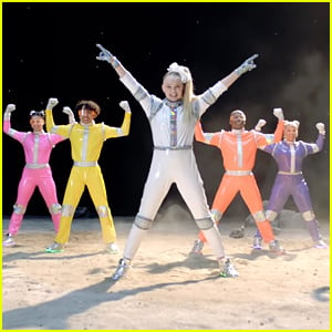 JoJo Siwa Heads To Space In '#1U' Music Video - Watch Now!