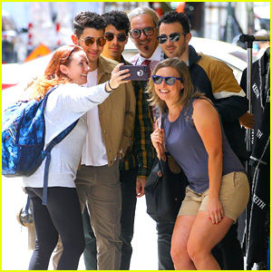 The Jonas Brothers Run Into Fans While Out in NYC