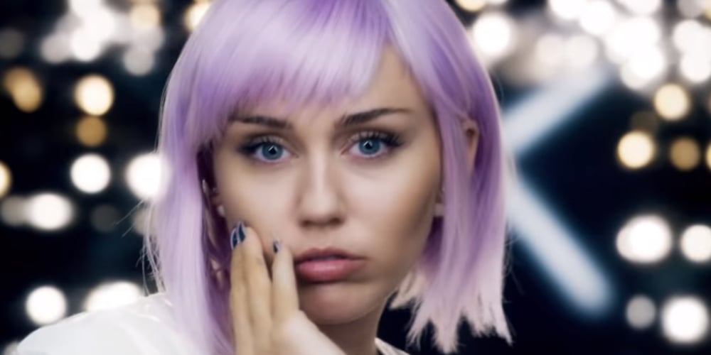 Miley Cyrus’s ‘Black Mirror’ Character Ashley O Drops ‘On a Roll’ Music