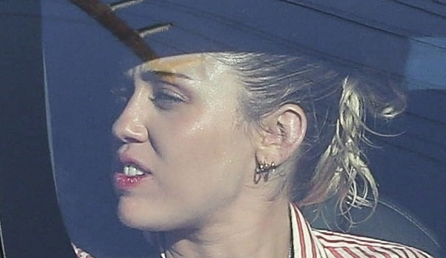 Miley Cyrus Films Music Video for New ‘Charlie’s Angels’ Song!