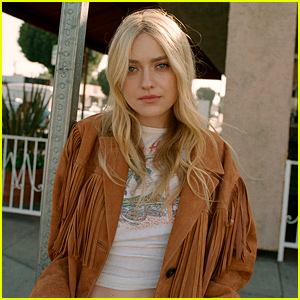 Dakota Fanning Opens Up About The Realities Of Growing Up As a Child Actor