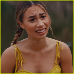 Eva Gutowski Debuts New Show 'How to Survive a Breakup' - Watch!