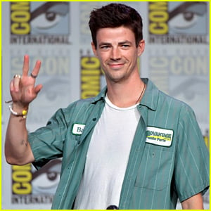 Grant Gustin Joins 'The Flash' Co-Stars at Comic Con 2019!