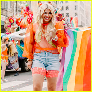 Hayley Kiyoko Had 'So Much Fun' In World Pride Parade 2019!