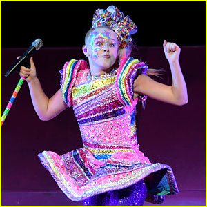 JoJo Siwa Brings Her DREAM Tour to Florida - See the Epic Photos!