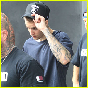 Justin Bieber Does Some Boxing After a 'Long Day'