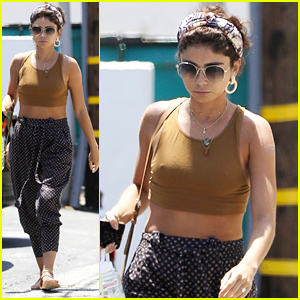 Sarah Hyland Shows Off Her Engagement Ring In LA