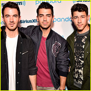 Jonas Brothers End Their Concert Early, Fans Keep Singing