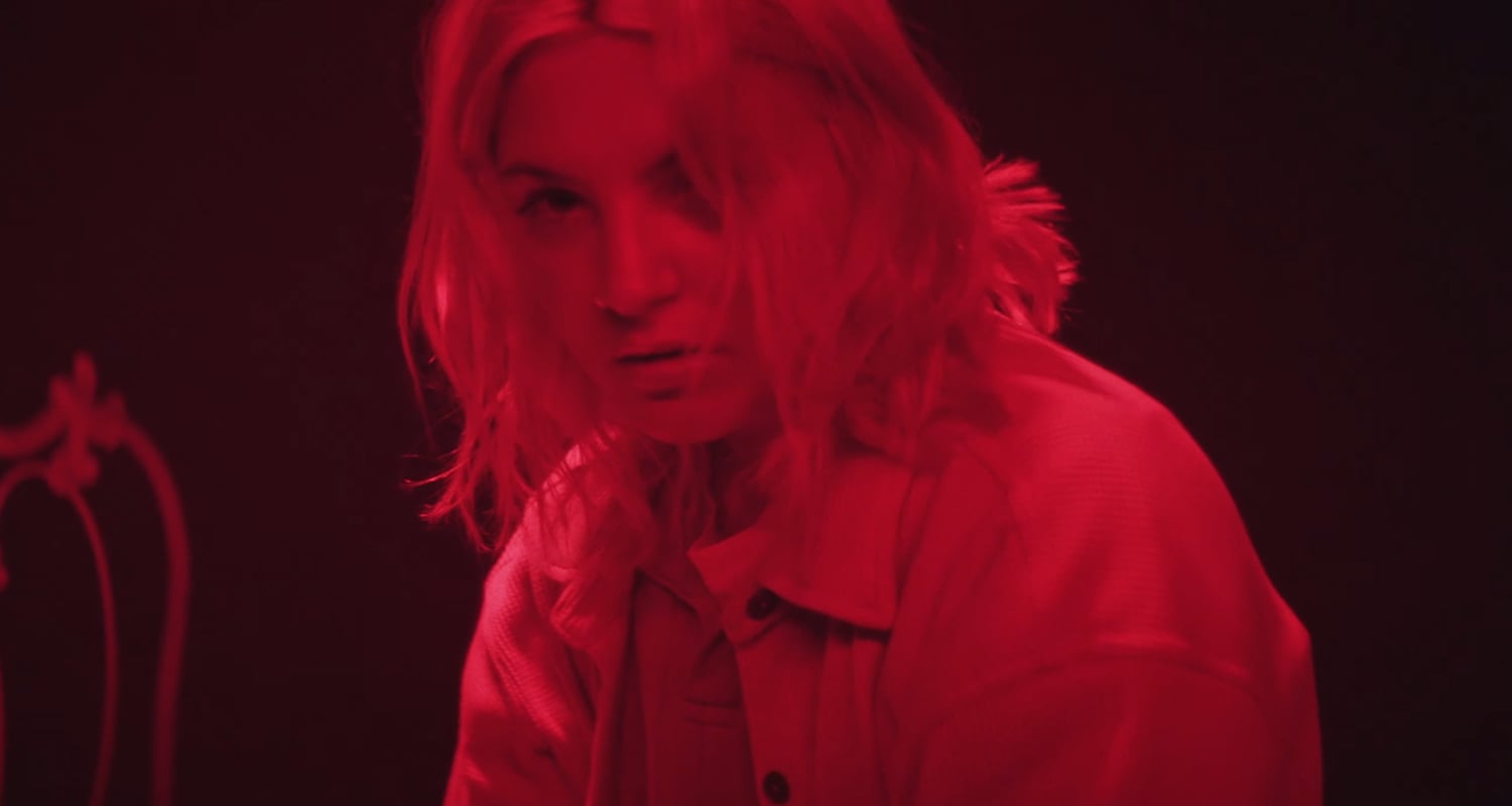 Julia Michaels Sends Self-Love Message In ‘Body’ Music Video!