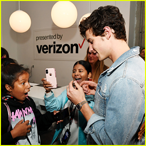 Shawn Mendes Visits 'This Is Shawn' Experience to Surprise His Fans!