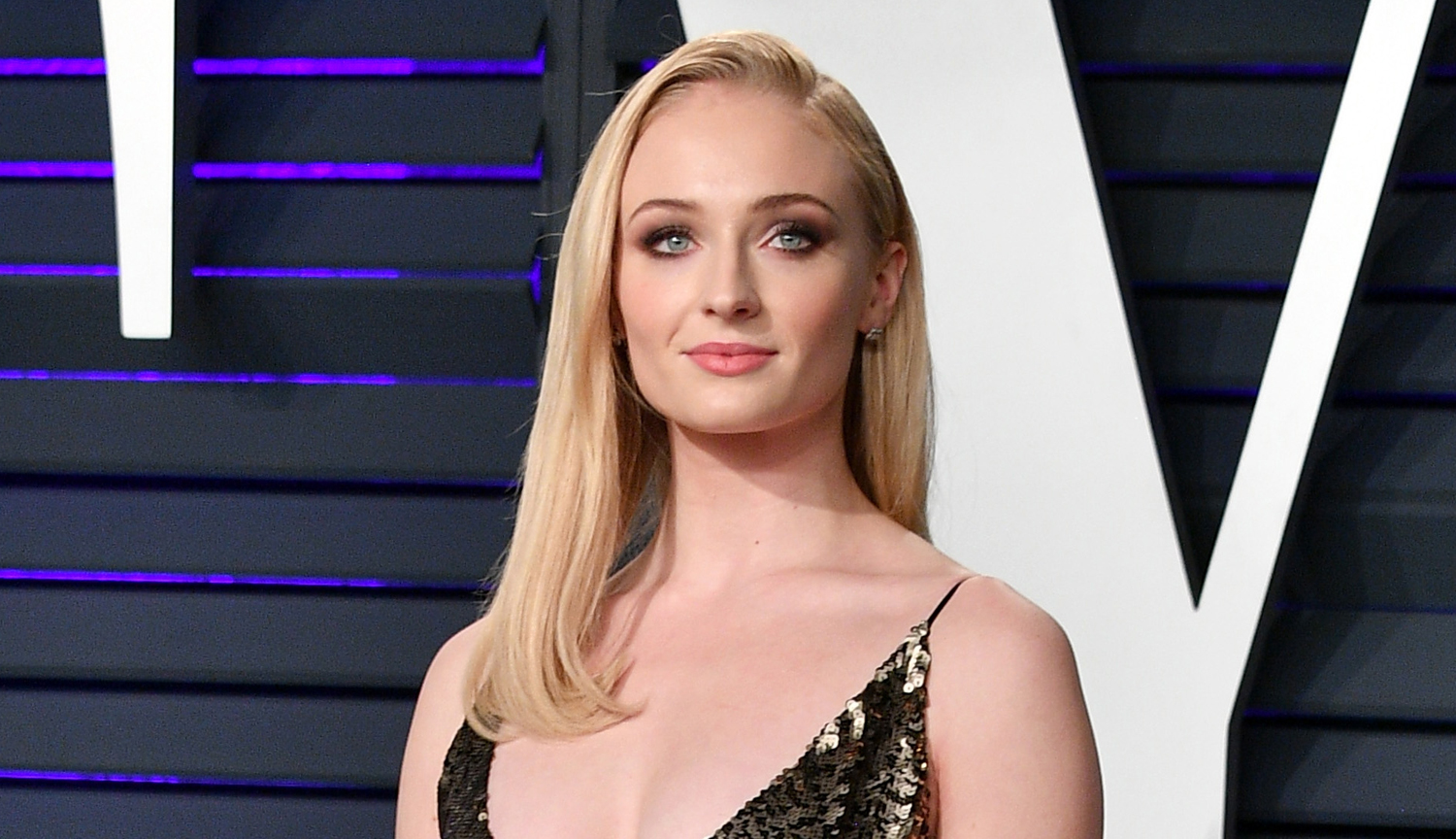 Sophie Turner Responds to Article Making Fun of Her Wearing