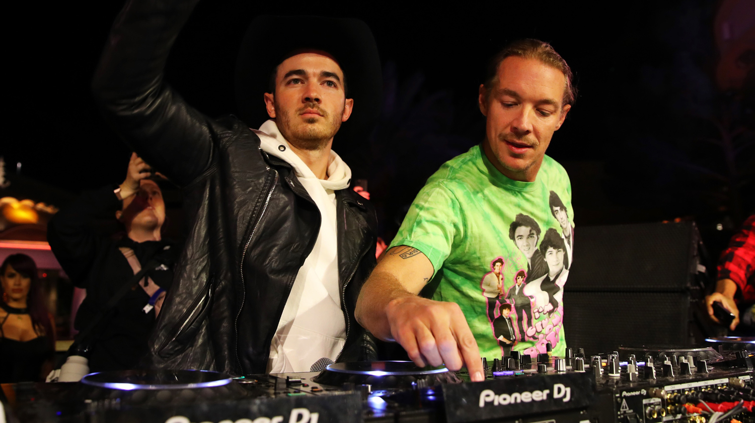 Jonas Brothers Perform a Surprise Set in Vegas at Diplo’s Show