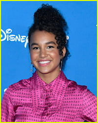Sofia Wylie Dishes On The Similarities Between 'Andi Mack' & 'Shook' Characters