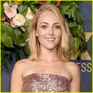 AnnaSophia Robb Cast In Quibi Horror Series 'Emma', Chops Off All Her Hair