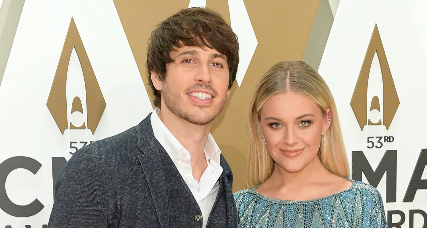 Kelsea Ballerini Turns Heads in Crop Top at CMA Awards 2019 with Morgan Evans