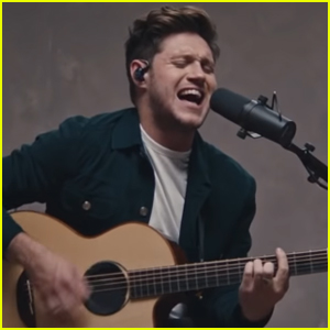 Niall Horan Performs Acoustic Version of 'Nice to Meet Ya' - Watch Now!