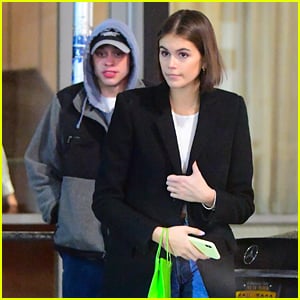Kaia Gerber Steps Out With Pete Davidson For Dinner & Concert